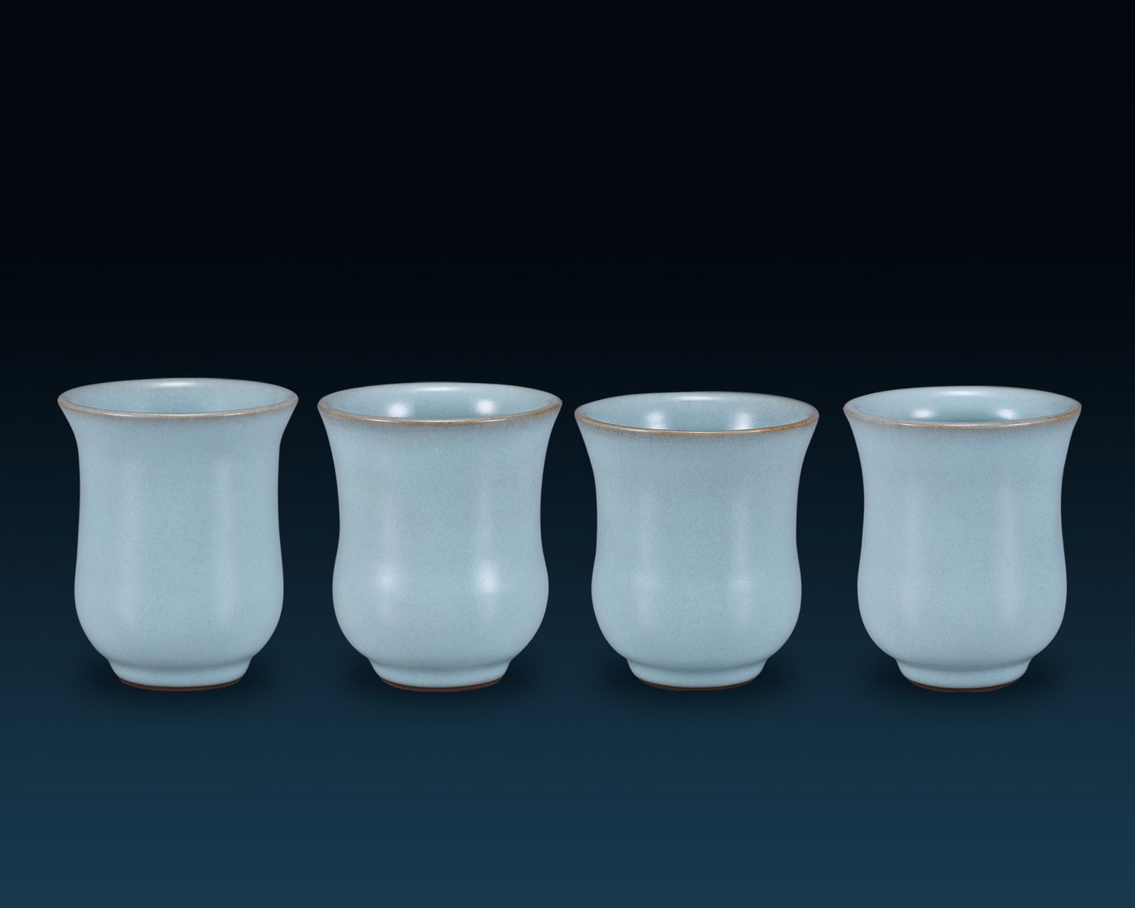 天青仰鐘杯